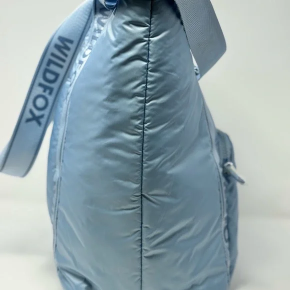 Brand New SEALED Wildfox Blue Puffy Tote Overnight Bag Diaper Beach GREAT GIFT - Picture 3 of 8